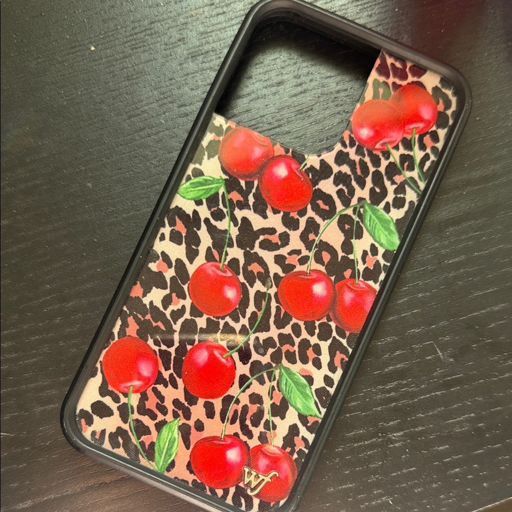 iPhone 15 pro max wildflower case